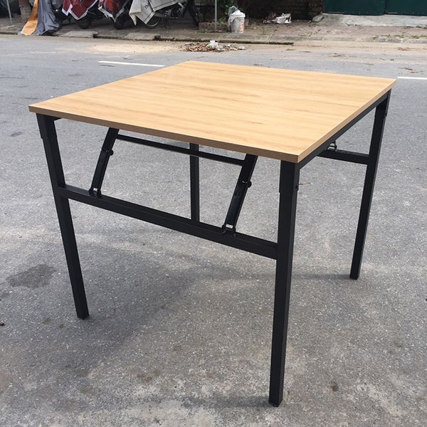 bàn gấp chân sắt